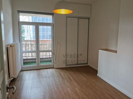 20220829-predani-bytu-snajdrova-2.jpg | Pronájem bytu, 2+kk, 52 m²