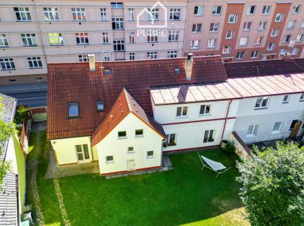 15 | Prodej - dům/vila, 249 m²