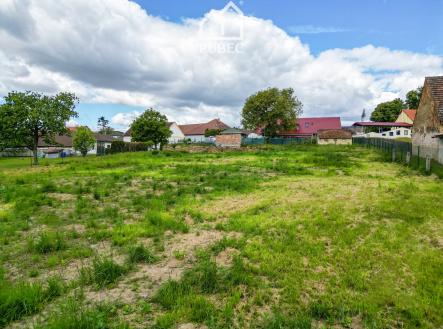 30 | Prodej - pozemek pro bydlení, 2 325 m²