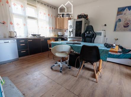 17 | Prodej - dům/vila, 130 m²