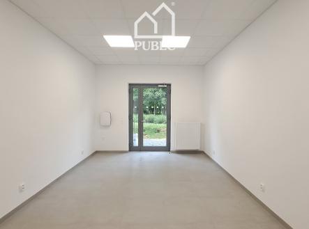 40 | Pronájem - obchodní prostor, 30 m²