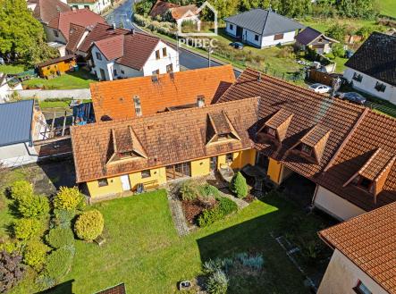 2 | Prodej - zemědělský objekt, 2 025 m²