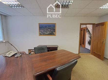 40 | Pronájem - kanceláře, 89 m²