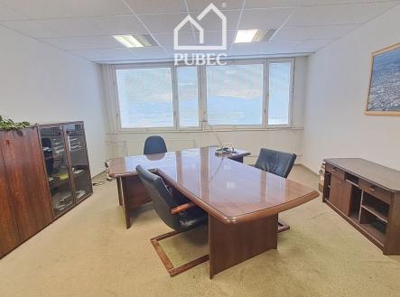 20 | Pronájem - kanceláře, 89 m²