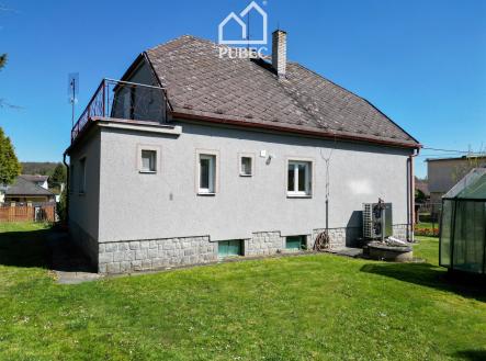 4 | Prodej - dům/vila, 242 m²
