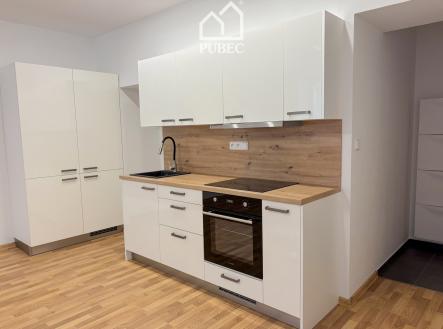 0BF8B964-4E3F-44FE-BE74-28381E5BB7C3 | Pronájem bytu, 1+kk, 35 m²