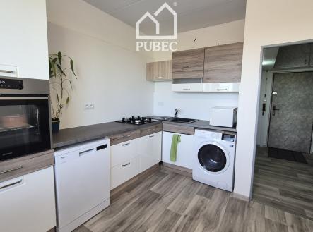 10 | Pronájem bytu, 1+1, 39 m²