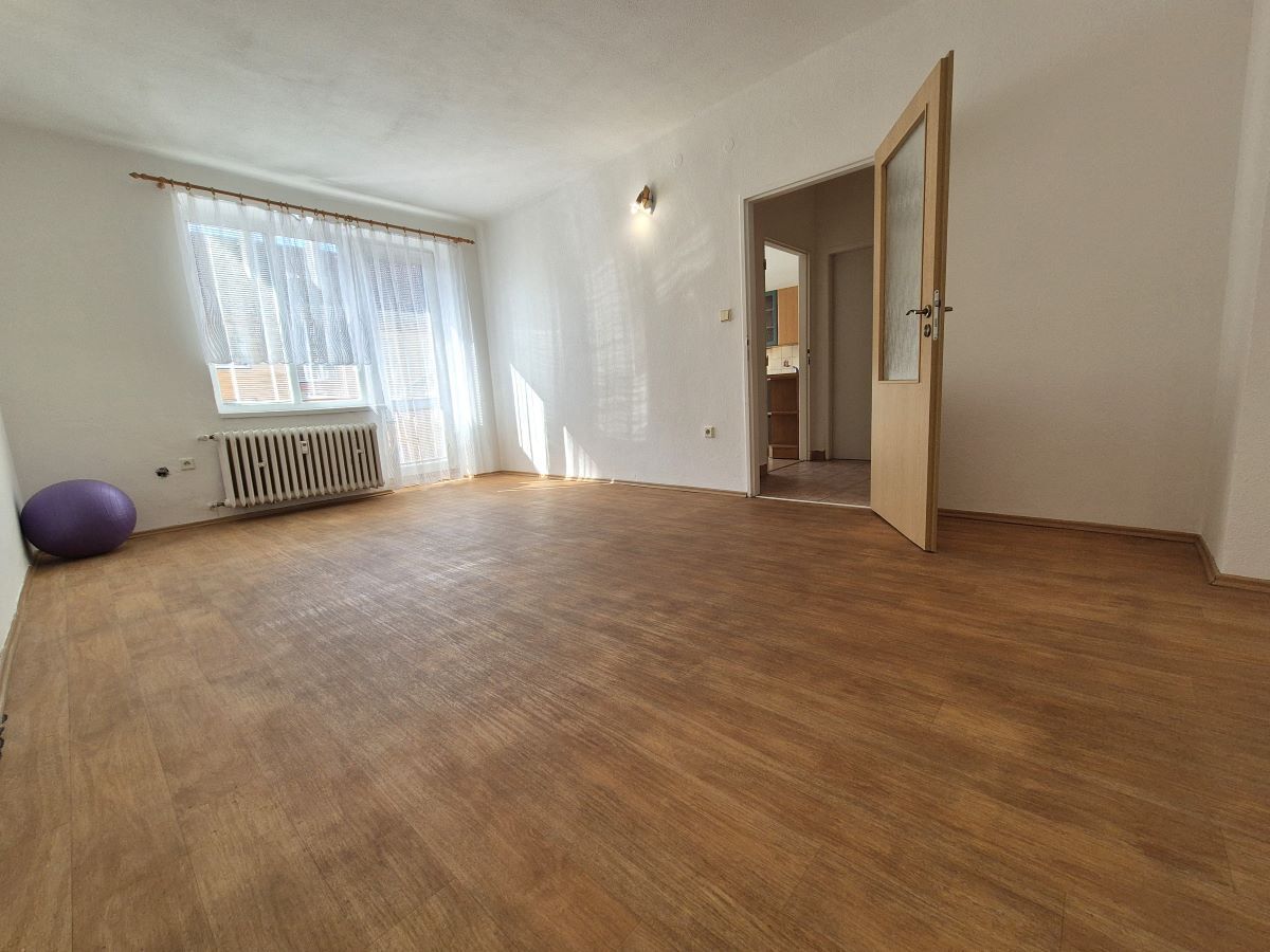 PRODÁNO !!! Cihlový byt 3+1 s balkonem v Příbrami 7