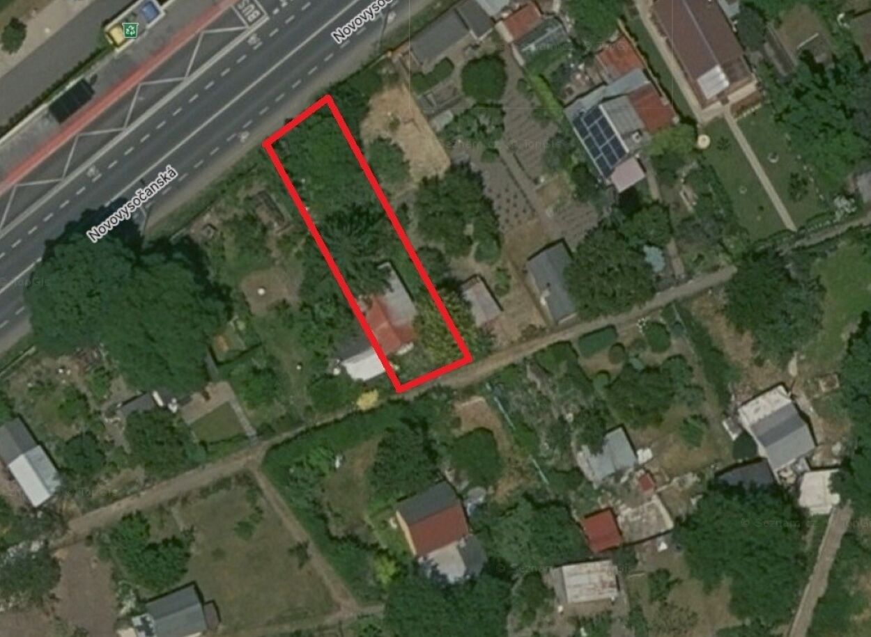 REZERVACE !!! Zahrádka v Praze - Vysočany