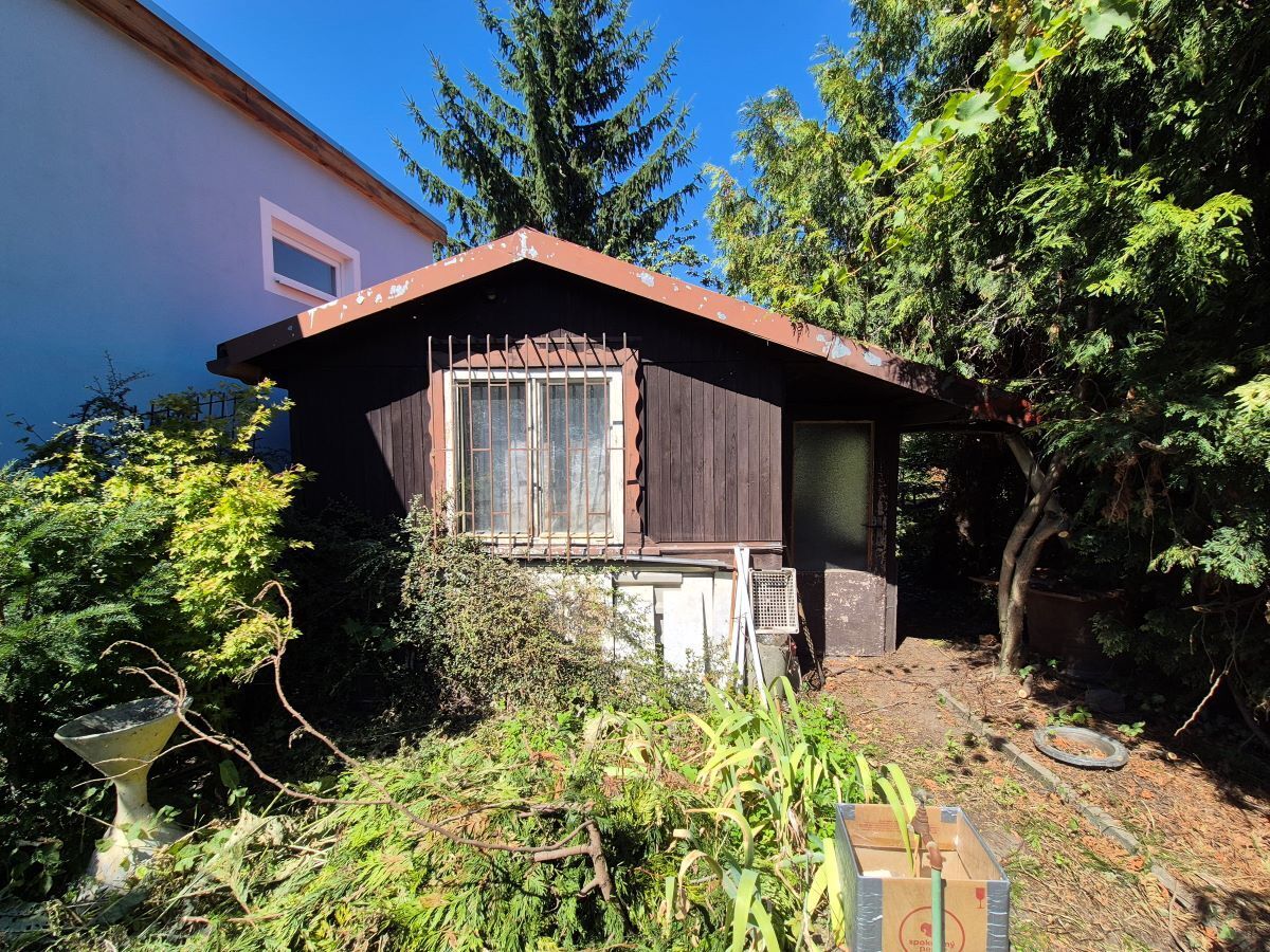 REZERVACE !!! Zahrádka v Praze - Vysočany