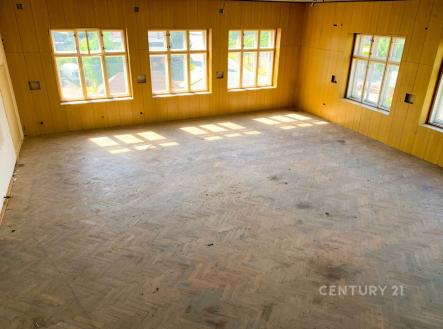 . | Prodej - obchodní prostor, 150 m²