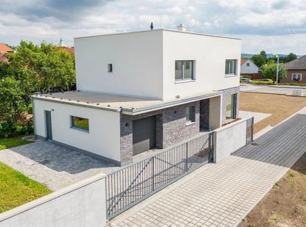 . | Prodej - dům/vila, 147 m²