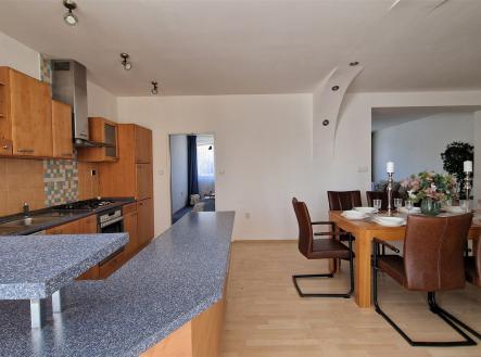 . | Prodej - dům/vila, 163 m²