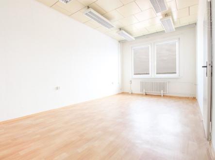 . | Pronájem - kanceláře, 86 m²