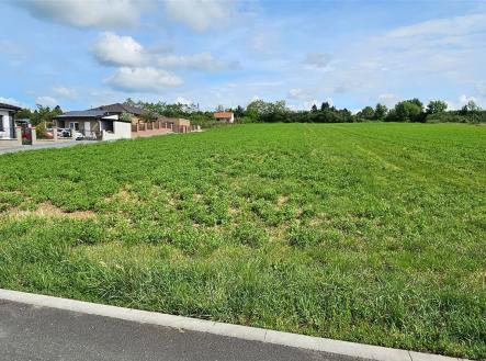 . | Prodej - pozemek pro bydlení, 1 379 m²