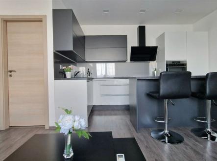 . | Pronájem bytu, 2+kk, 42 m²