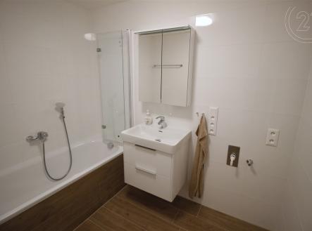 . | Pronájem bytu, 2+kk, 62 m²