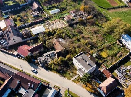 . | Prodej - pozemek pro bydlení, 2 359 m²