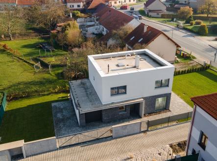 . | Prodej - dům/vila, 147 m²