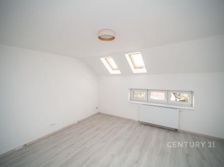 . | Prodej bytu, 1+kk, 30 m²