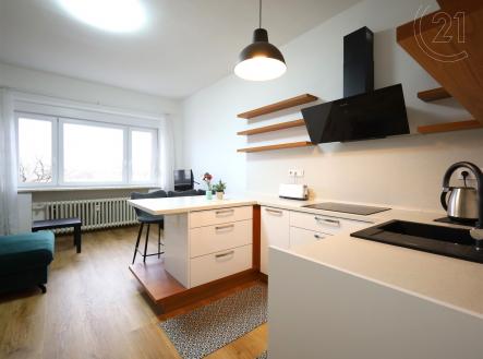 . | Pronájem bytu, 3+kk, 76 m²