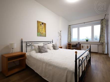 . | Pronájem bytu, 3+kk, 79 m²