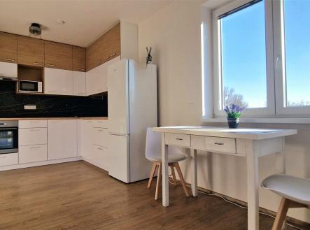 . | Pronájem bytu, 1+kk, 37 m²