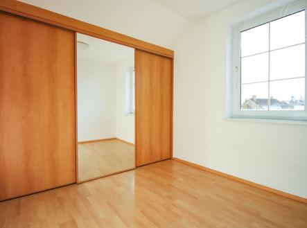 . | Prodej - dům/vila, 168 m²