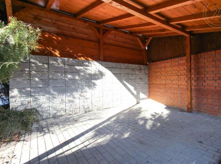 . | Prodej - dům/vila, 168 m²