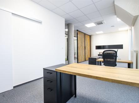 . | Pronájem - kanceláře, 172 m²