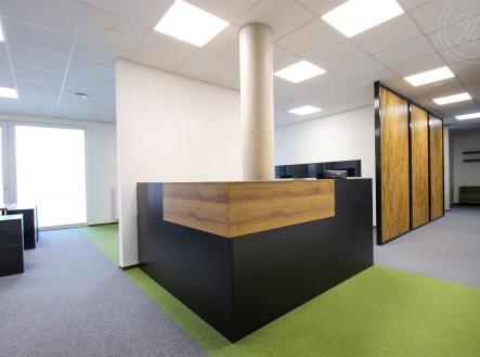 . | Pronájem - kanceláře, 172 m²