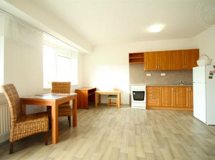 . | Pronájem bytu, 1+kk, 37 m²