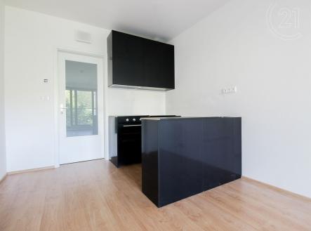 . | Pronájem bytu, 1+kk, 30 m²
