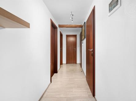 . | Prodej - dům/vila, 195 m²