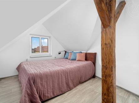 . | Prodej - dům/vila, 195 m²