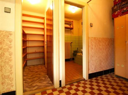 . | Prodej - dům/vila, 180 m²