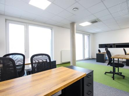 . | Pronájem - kanceláře, 172 m²
