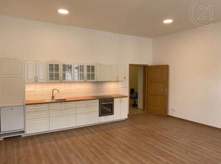 . | Pronájem bytu, 1+kk, 49 m²