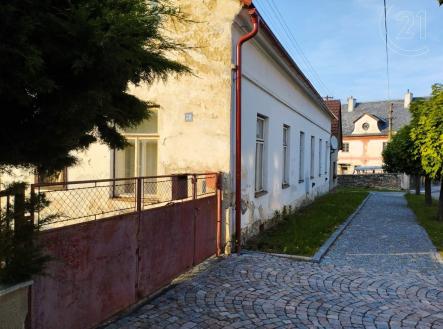 . | Prodej - dům/vila, 180 m²