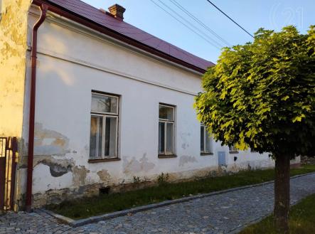 . | Prodej - dům/vila, 180 m²