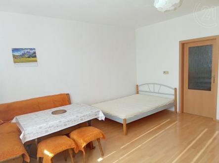 . | Pronájem bytu, 1+kk, 40 m²