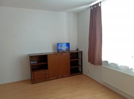 . | Pronájem bytu, 1+kk, 40 m²