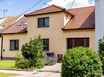 . | Prodej - dům/vila, 211 m²