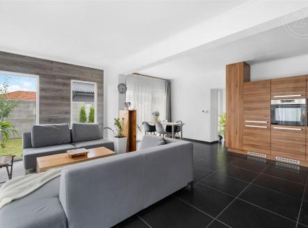 . | Prodej - dům/vila, 164 m²