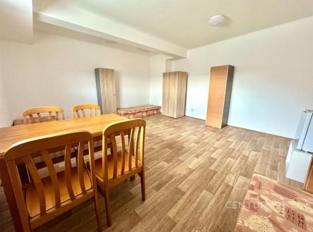 . | Pronájem bytu, garsoniéra, 28 m²