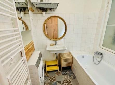 . | Pronájem bytu, 4+kk, 90 m²