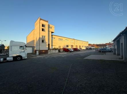 . | Prodej - skladovací prostor, 2 301 m²