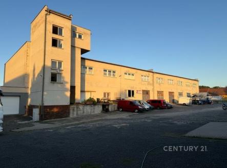 . | Prodej - skladovací prostor, 2 301 m²
