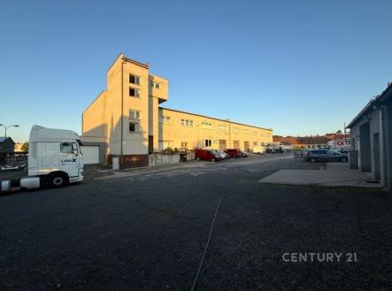 . | Prodej - skladovací prostor, 2 301 m²