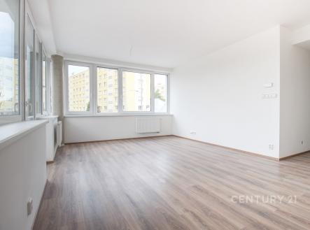 . | Pronájem bytu, 3+kk, 60 m²